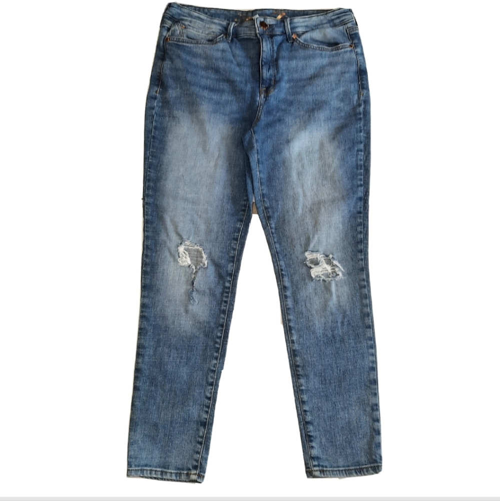 Seven7 Metro Ultra High Rise Distressed Skinny Jeans
